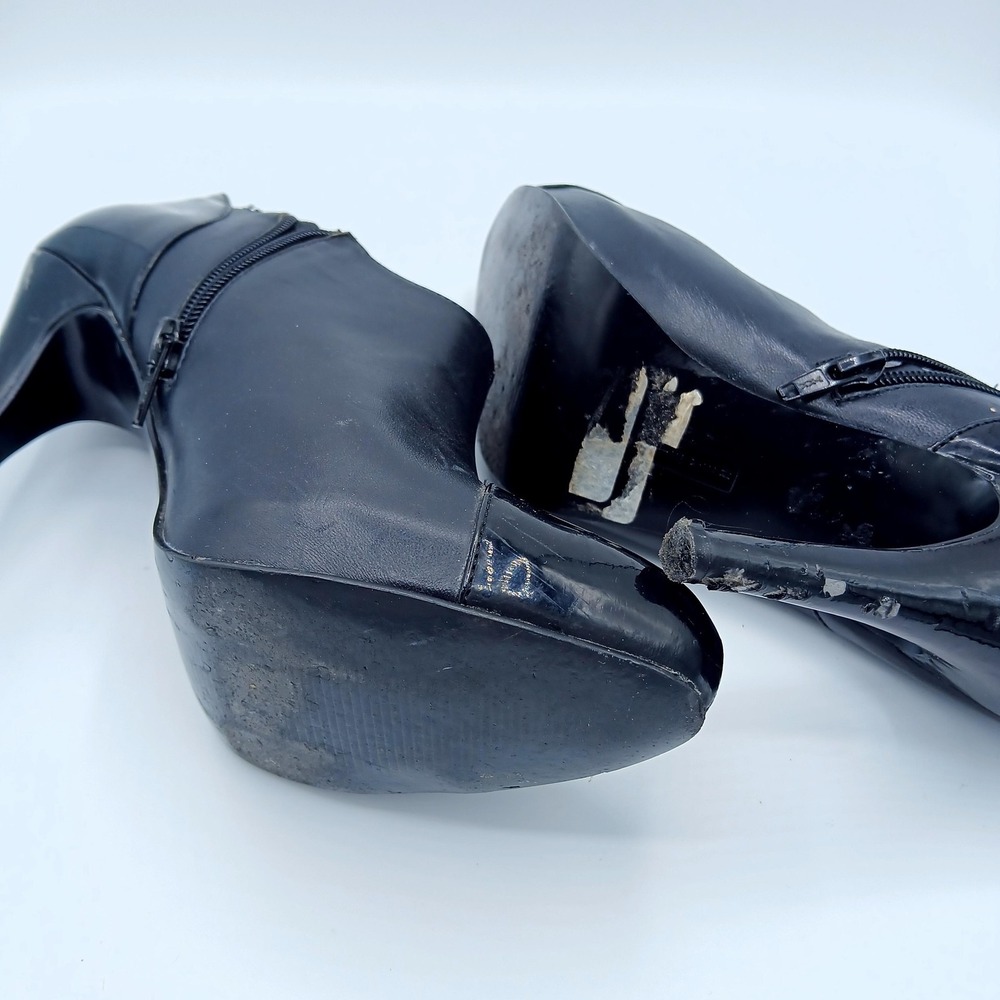 Steven by‎ Steve Madden Shoes Womens Size 8.5 Button Booties Heels Zip Retro - Picture 4 of 6